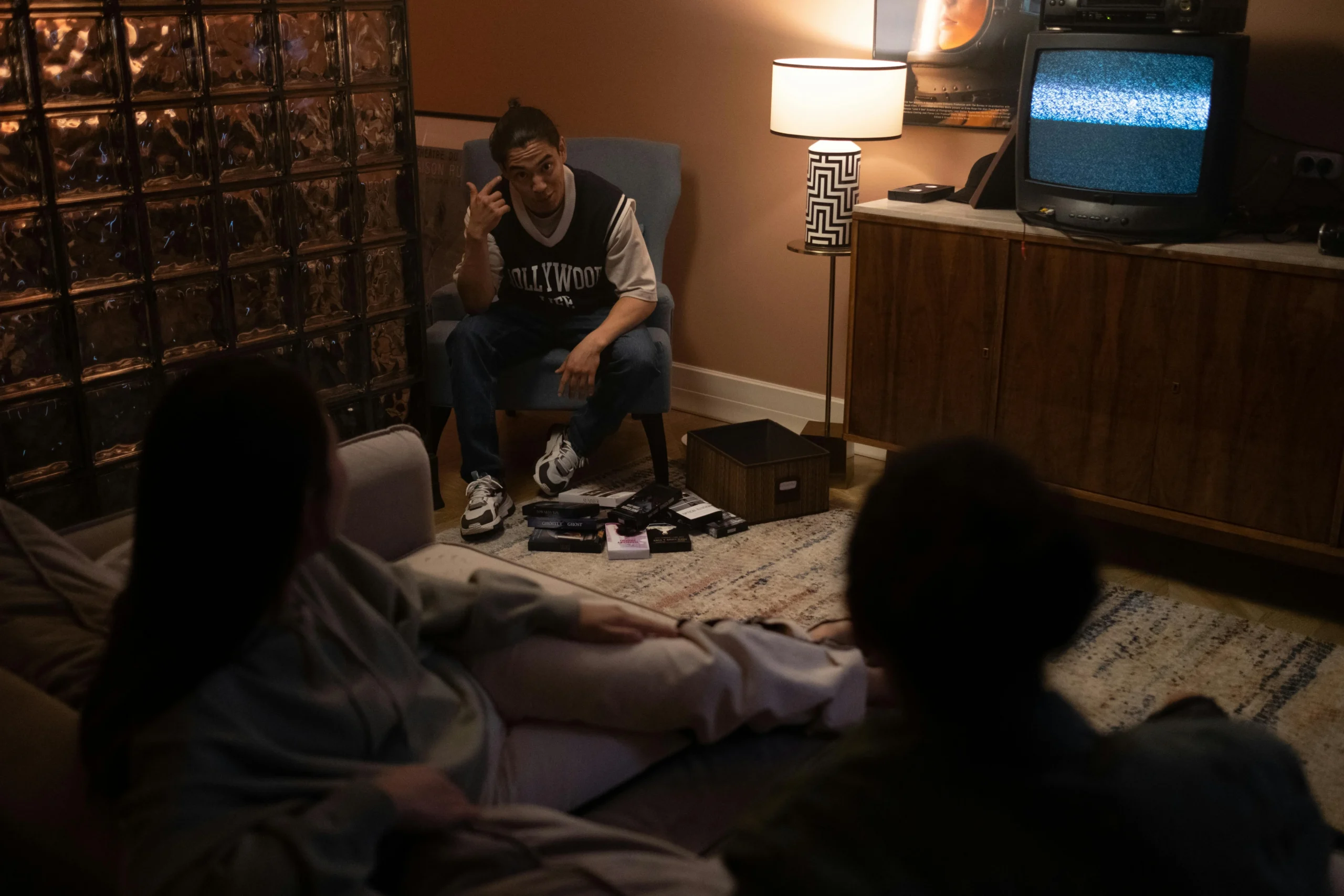 Chaîne audio home-cinéma recevant un flux Dolby Atmos en streaming